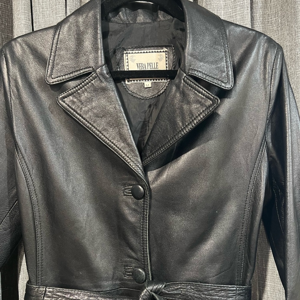 Vintage 1973 Vera Pelle Black Leather Belted Jacket Made in Italy M Like Butta!
